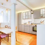 Very Nice Family Flat In The Heart Of The Marais
