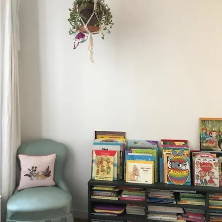 Very Nice Family Flat In The Heart Of The Marais Paris