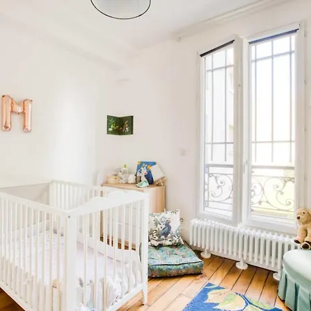 Very Nice Family Flat In The Heart Of The Marais