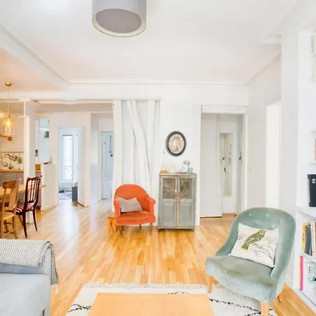 Very Nice Family Flat In The Heart Of The Marais Apartment *