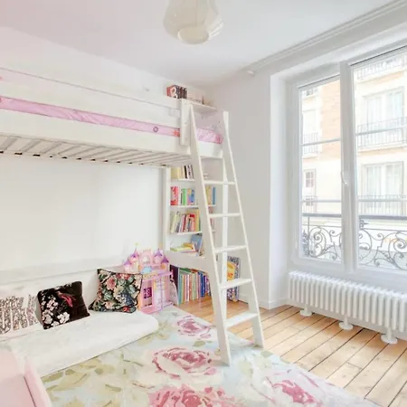 Very Nice Family Flat In The Heart Of The Marais Apartment *